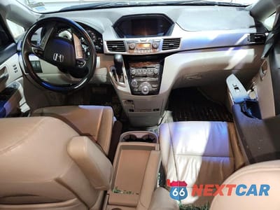 Zdjęcie 8 z 13 samochodu: 2011 HONDA ODYSSEY TOURING VIN:5FNRL5H93BB042343 - miniatura
