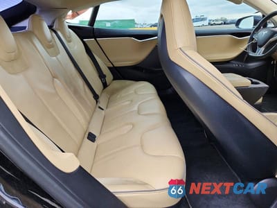 Zdjęcie 10 z 12 samochodu: 2013 TESLA MODEL S VIN:5YJSA1DP4DFP13638 - miniatura