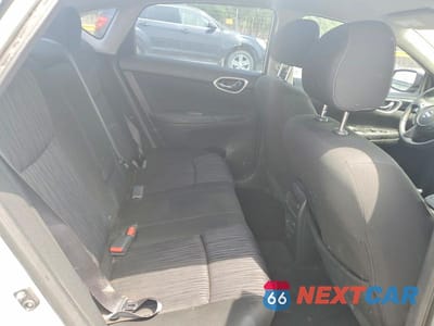 Zdjęcie 10 z 12 samochodu: 2019 NISSAN SENTRA SV VIN:3N1AB7AP3KY284268 - miniatura