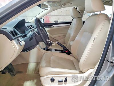 Zdjęcie 7 z 12 samochodu: 2013 VOLKSWAGEN PASSAT SE VIN:1VWBP7A31DC131347 - miniatura