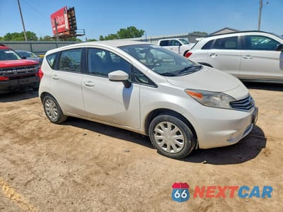 Czwarte zdjęcie samochodu z boku: 2015 NISSAN VERSA NOTE S PLUS VIN:3N1CE2CP5FL364657 - miniatura