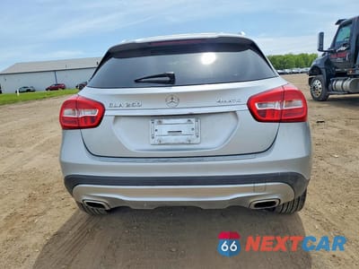 Zdjęcie 6 z 12 samochodu: 2015 MERCEDES-BENZ GLA 250 4MATIC VIN:WDCTG4GB5FJ065401 - miniatura