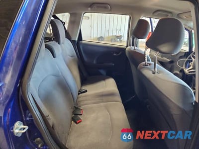 Zdjęcie 11 z 13 samochodu: 2013 HONDA FIT VIN:JHMGE8H37DC075195 - miniatura