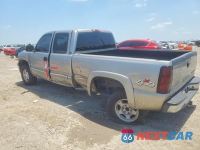 Drugie zdjęcie samochodu z przodu: 2001 CHEVROLET SILVERADO K1500 VIN:2GCEK19V811338174 - miniatura