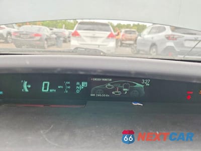 Zdjęcie 9 z 12 samochodu: 2014 TOYOTA PRIUS TWO VIN:JTDKN3DU7E1838973 - miniatura