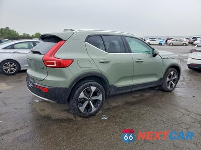 Trzecie zdjęcie samochodu z tyłu: 2025 VOLVO XC40 CORE VIN:YV4L12UJ1S2570263 - miniatura