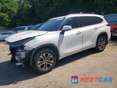 2021 TOYOTA HIGHLANDER XLE 5TDGZRBH2MS130974 - główne zdjęcie licytacji z USA - miniatura