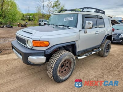 2008 TOYOTA FJ CRUISER BASE JTEBU11F88K052378 - główne zdjęcie licytacji z USA - miniatura