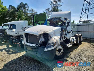 Drugie zdjęcie samochodu z przodu: 2025 INTERNATIONAL LT625 SEMI TRUCK VIN:3HSDZTZR1SN104461 - miniatura
