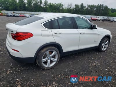 Trzecie zdjęcie samochodu z tyłu: 2016 BMW X4 XDRIVE28I VIN:5UXXW3C51G0M89605 - miniatura