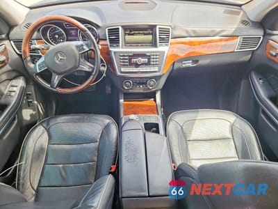 Zdjęcie 8 z 12 samochodu: 2014 MERCEDES-BENZ GL 550 4MATIC VIN:4JGDF7DEXEA311379 - miniatura
