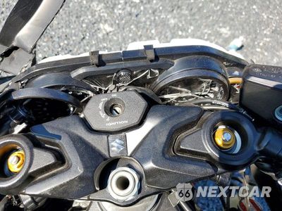 Zdjęcie 7 z 8 samochodu: 2025 SUZUKI GSX1300 RR VIN:JS1EJ11B5S7100690 - miniatura