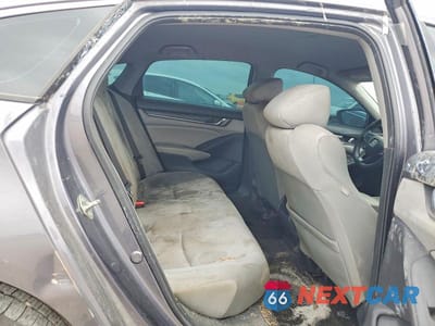 Zdjęcie 10 z 12 samochodu: 2019 HONDA ACCORD LX VIN:1HGCV1F10KA161564 - miniatura
