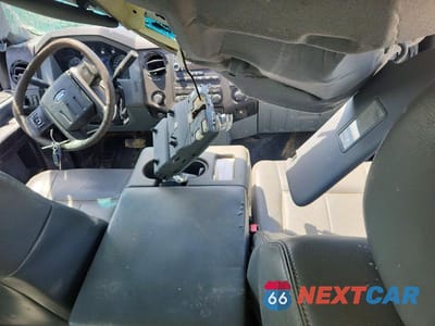 Zdjęcie 8 z 12 samochodu: 2013 FORD F350 SUPER DUTY VIN:1FD8X3E66DEA93642 - miniatura