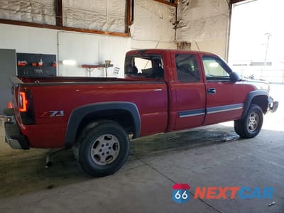 Trzecie zdjęcie samochodu z tyłu: 2003 CHEVROLET SILVERADO K1500 VIN:2GCEK19T131190080 - miniatura