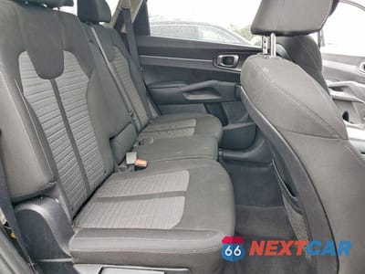 Zdjęcie 11 z 13 samochodu: 2021 KIA SORENTO LX VIN:5XYRGDLC9MG017671 - miniatura