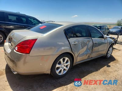 Trzecie zdjęcie samochodu z tyłu: 2008 NISSAN MAXIMA 3.5 SE VIN:1N4BA41E28C814299 - miniatura