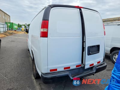 Zdjęcie 6 z 14 samochodu: 2015 CHEVROLET EXPRESS G2500 VIN:1GCWGFCF4F1159860 - miniatura