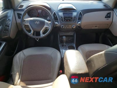 Zdjęcie 8 z 13 samochodu: 2012 HYUNDAI TUCSON GLS VIN:KM8JU3AC1CU337658 - miniatura