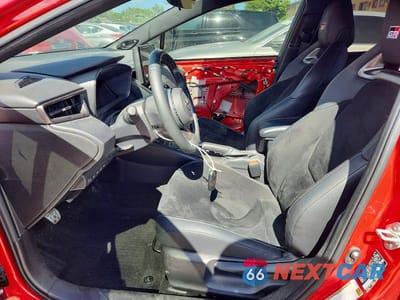 Zdjęcie 7 z 13 samochodu: 2024 TOYOTA GR COROLLA PREMIUM VIN:JTNABAAE9RA013198 - miniatura