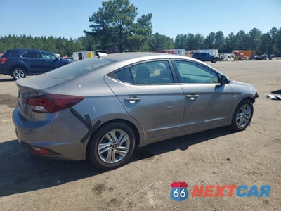 Trzecie zdjęcie samochodu z tyłu: 2020 HYUNDAI ELANTRA SEL VIN:5NPD84LF4LH536653 - miniatura