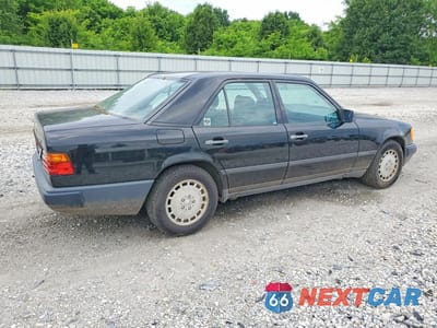 Trzecie zdjęcie samochodu z tyłu: 1987 MERCEDES-BENZ 300 E VIN:WDBEA30DXHA402295 - miniatura