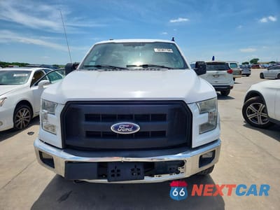 Piąte zdjęcie samochodu w środku: 2016 FORD F150 SUPER CAB VIN:1FTEX1EF6GKE66812 - miniatura