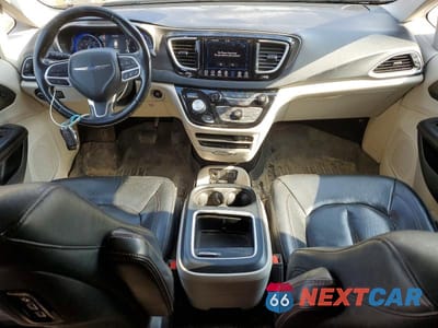 Zdjęcie 8 z 13 samochodu: 2020 CHRYSLER PACIFICA TOURING L PLUS VIN:2C4RC1EG5LR138394 - miniatura