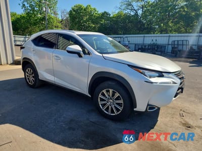 Czwarte zdjęcie samochodu z boku: 2017 LEXUS NX 200T BASE VIN:JTJBARBZ6H2123336 - miniatura