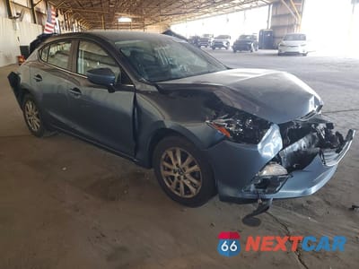 Czwarte zdjęcie samochodu z boku: 2016 MAZDA 3 SPORT VIN:3MZBM1K70GM241140 - miniatura