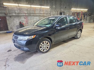 2012 KIA FORTE EX KNAFU4A24C5472096 - główne zdjęcie licytacji z USA - miniatura