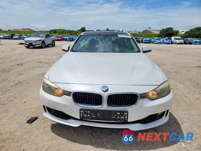 Piąte zdjęcie samochodu w środku: 2013 BMW 328 XI VIN:WBA3B3C56DF535169 - miniatura