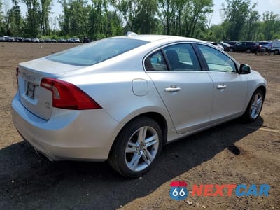 Trzecie zdjęcie samochodu z tyłu: 2014 VOLVO S60 T5 VIN:YV1612FH0E1280546 - miniatura
