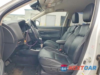 Zdjęcie 7 z 13 samochodu: 2020 MITSUBISHI OUTLANDER SE VIN:JA4AZ3A33LZ026980 - miniatura