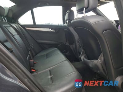 Zdjęcie 10 z 12 samochodu: 2013 MERCEDES-BENZ C 250 VIN:WDDGF4HB6DA865071 - miniatura