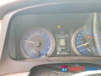 Zdjęcie 9 z 13 samochodu: 2019 TOYOTA SIENNA LE VIN:5TDKZ3DC2KS013160 - miniatura