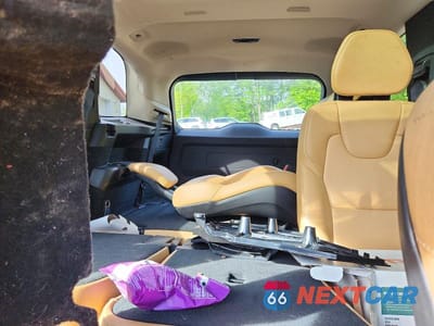 Zdjęcie 10 z 13 samochodu: 2016 VOLVO XC90 T6 VIN:YV4A22PK7G1085664 - miniatura