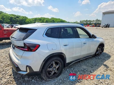 Trzecie zdjęcie samochodu z tyłu: 2024 BMW X1 M35I VIN:WBX73EF03R5Y86733 - miniatura