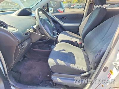 Zdjęcie 7 z 12 samochodu: 2009 TOYOTA YARIS BASE VIN:JTDKT903895245059 - miniatura