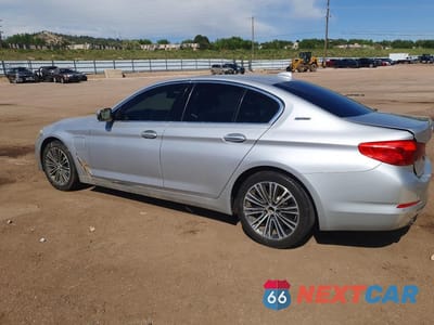 Drugie zdjęcie samochodu z przodu: 2018 BMW 530E VIN:WBAJA9C54JB252883 - miniatura