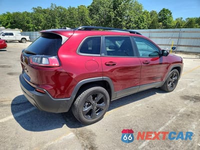 Trzecie zdjęcie samochodu z tyłu: 2021 JEEP CHEROKEE LATITUDE PLUS VIN:1C4PJLLBXMD168947 - miniatura