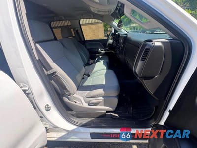 Piąte zdjęcie samochodu w środku: 2019 CHEVROLET SILVERADO LD K1500 BASE VIN:2GCVKNEC8K1210305 - miniatura