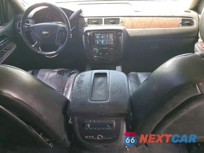 Zdjęcie 8 z 13 samochodu: 2007 CHEVROLET SUBURBAN C1500 VIN:1GNFC16007J175522 - miniatura