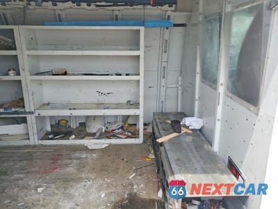 Zdjęcie 11 z 13 samochodu: 2013 CHEVROLET EXPRESS G2500 VIN:1GCWGGCA1D1100420 - miniatura