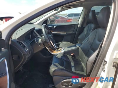 Zdjęcie 7 z 14 samochodu: 2017 VOLVO XC60 T5 INSCRIPTION VIN:YV440MRU0H2000821 - miniatura