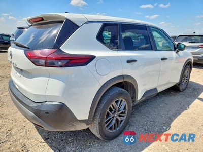 Trzecie zdjęcie samochodu z tyłu: 2022 NISSAN ROGUE S VIN:5N1BT3AA1NC705691 - miniatura