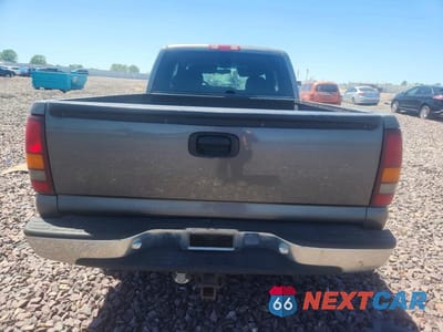 Zdjęcie 6 z 12 samochodu: 2000 CHEVROLET SILVERADO K1500 VIN:1GCEK19T3YE104726 - miniatura