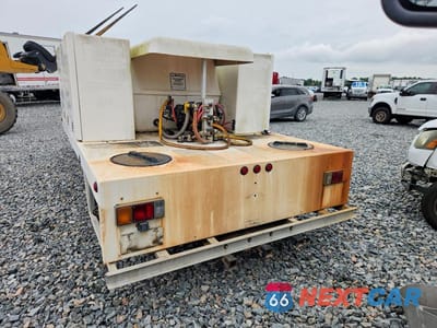 Zdjęcie 6 z 13 samochodu: 2013 ISUZU NPR HD VIN:JALC4W161D7000804 - miniatura