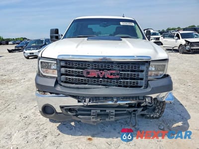 Piąte zdjęcie samochodu w środku: 2012 GMC SIERRA K2500 SLE VIN:1GT120C80CF164589 - miniatura