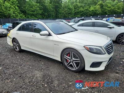Czwarte zdjęcie samochodu z boku: 2015 MERCEDES-BENZ S 63 AMG VIN:WDDUG7JBXFA099750 - miniatura